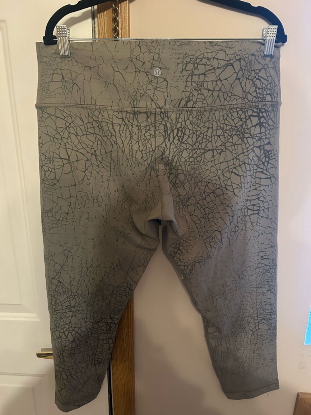 lululemon athletica Girls' Taupe Gray Crackle-Print Leggings